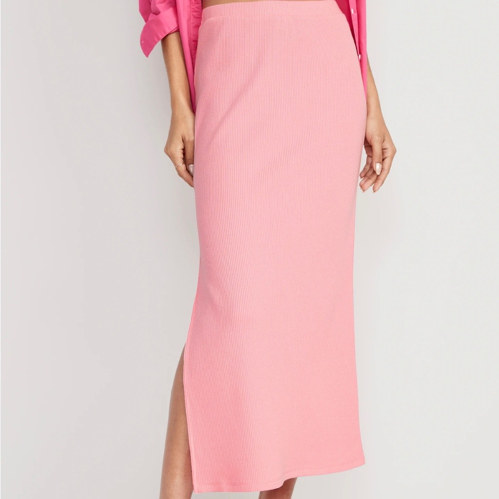 Pink skirt